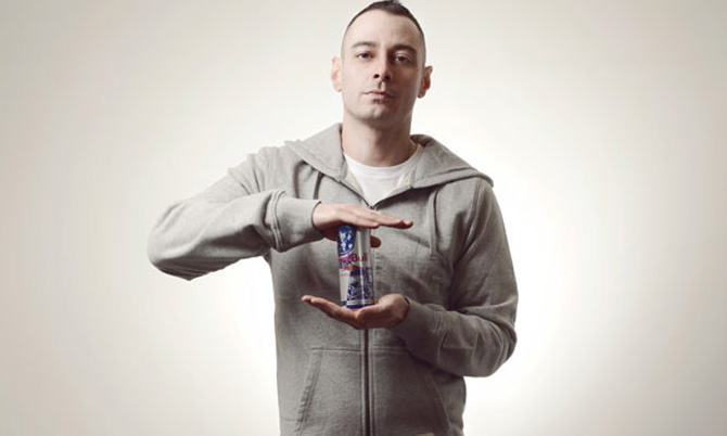 fabri fibra red bull